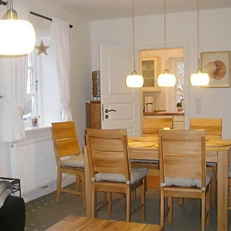 Haus-Guating-2-302791 Feriehus Niblum