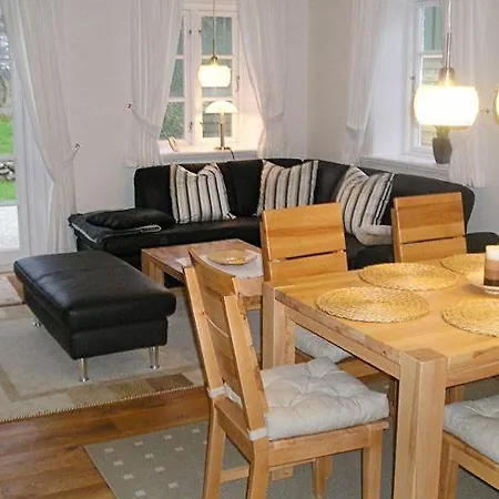 Feriehus Haus-Guating-2-302791 Niblum